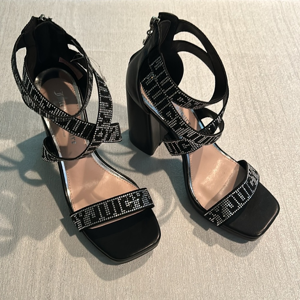 Juicy Couture Womens Black Pump W/ Straps w/ Gemmed logo Size 7.5 Brand new